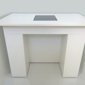 Mesa para balança analítica com núcleo estabilizado Dimensões (PxLxH): 600x1100x900mm Estrutura externa contruída em MDF; núcleo estabilizado contruído em ardósia; base para balança em granito; regulagem de altura da base; Estrutura do núcleo feita em aço carbono. Montagem no local de acordo com programação acordada entre as partes envolvidas.