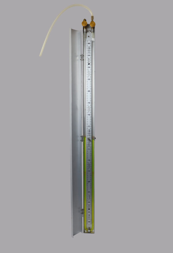 Manômetro de coluna líquida em U, Alumínio, escala de 800 mm, válvulas de latão.