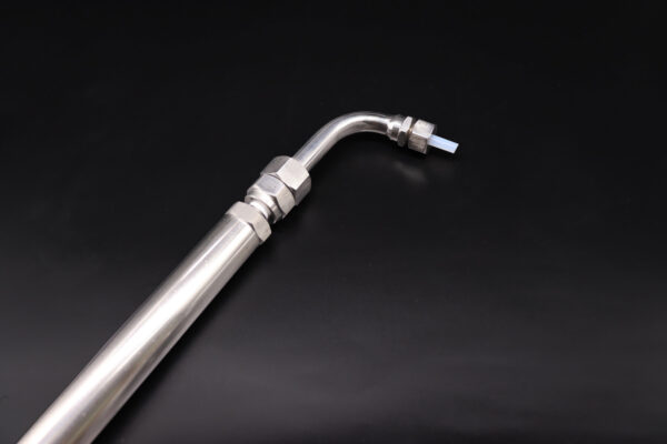 Sonda aquecida, com tubo de passagem para tubo de teflon de 1/4 ", revestimento aço inoxidável, termopar interno, de 1,0m de comprimento útil, sem adaptação para boquilhas.