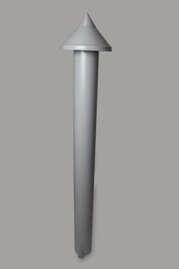 Torre para tubo coletor de fluoretos, alumínio, com lâmpada, base de instalação e tampa com chapéu chinês.