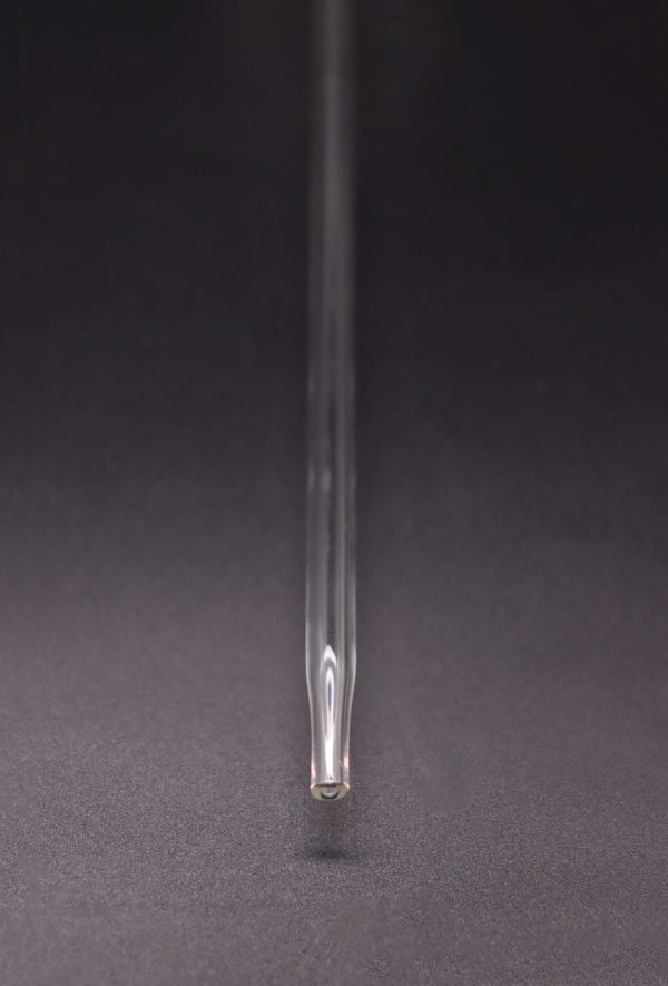 Borbulhador, vidro borosilicato, ponta reta, entrada/saída retas 6mm, para frascos de 300 mL.